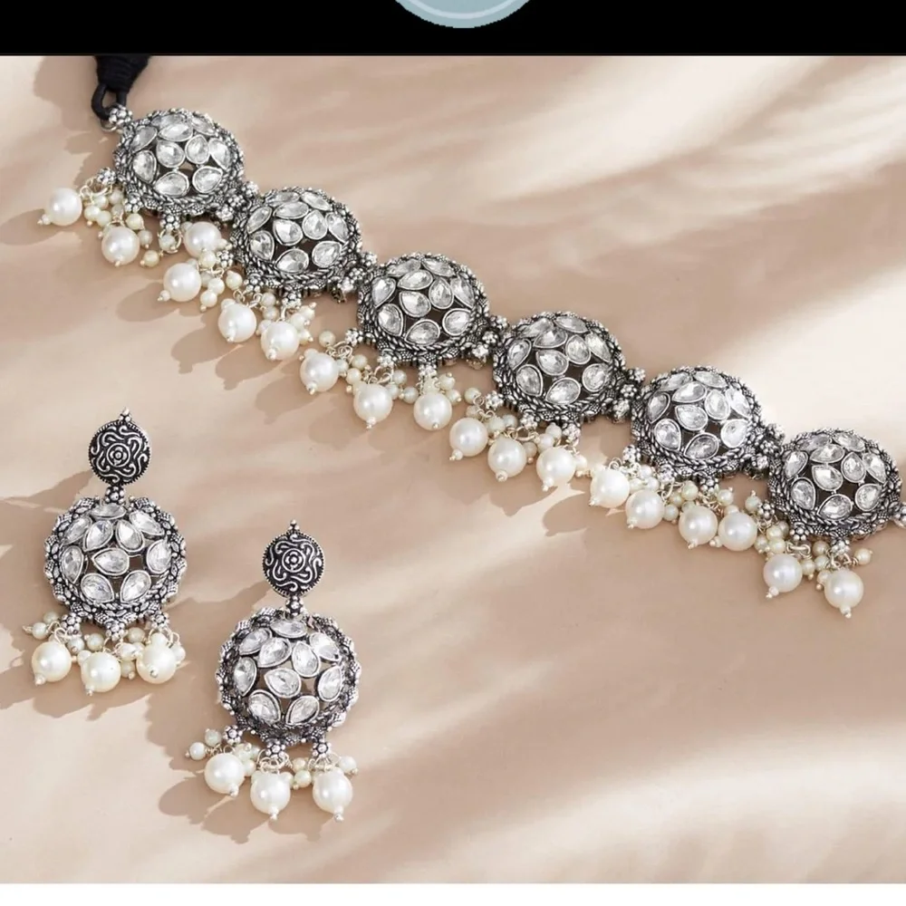 Chocker necklace set - Picture 1 of 4